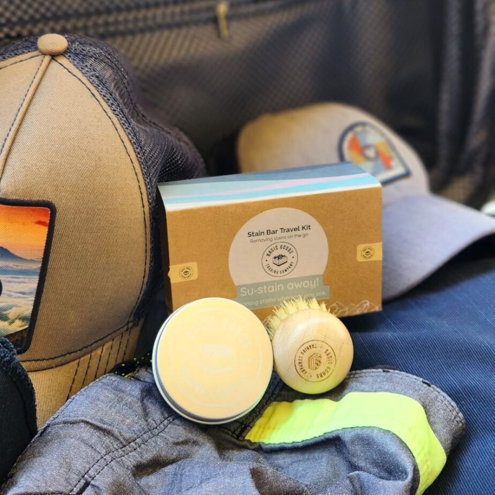 Green Stain Bar Travel Kit