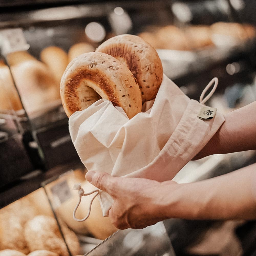 Bagels In Cotton Muslin Reusable Produce Bag At Bakery